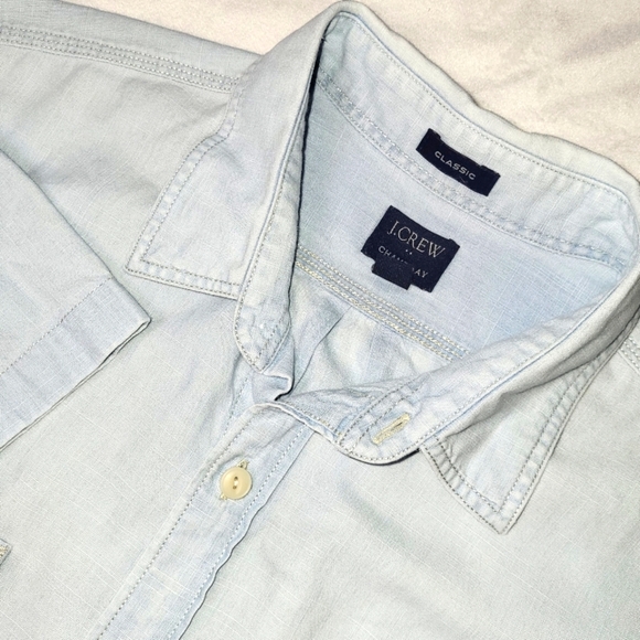 J. Crew Chambray Men's Short Sleeve Shirt Size Large Classic Fit Light Blue - Picture 1 of 8